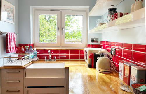 The Stables at The Forge - Cosy Cottage with Log Burner on S Downs Way, nr Brighton - Foto 9