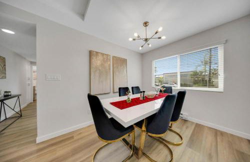 Oneluxstay 3BR Home Near the Beach - Foto 65