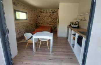 La grange studio à 100 mètres du lac et 30 mètres de la piste cyclable N2 - Foto 1