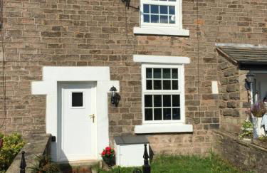 Country Retreat - Photo 1