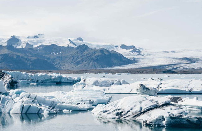 Jökulsárlón Glacier Lagoon Tour - Photo 3