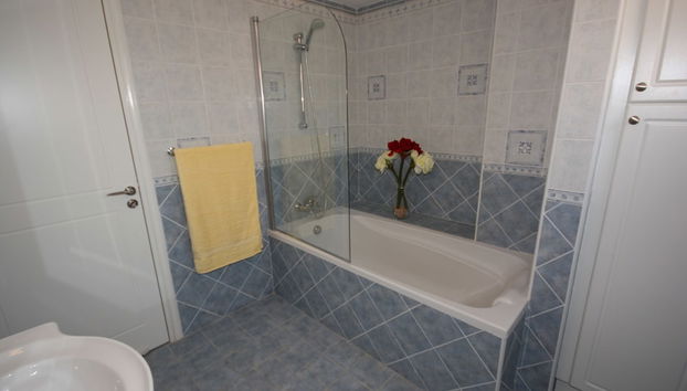 Ducha del cuarto de baño