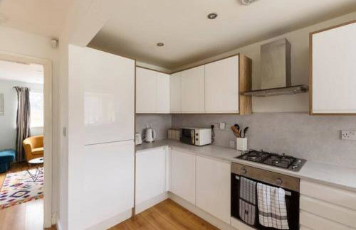 Overbury Lodge, Birmingham with FREE Parking - Photo 15