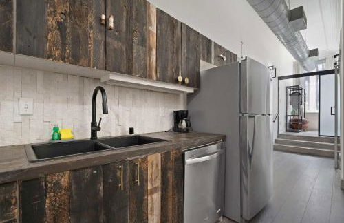 Central Downtown Apt Sleeps 8 & Enjoy Gaslamp - Foto 8