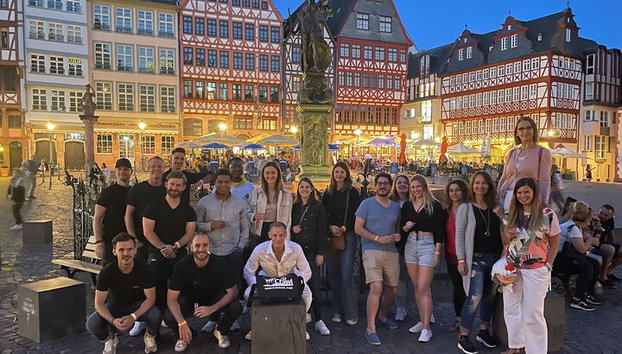 Tour privado por la vida nocturna de Frankfurt : Shots & Club Entry - Foto 4