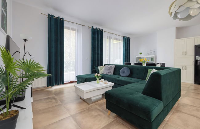 Apartment With Pool by Renters Prestige - Photo 16