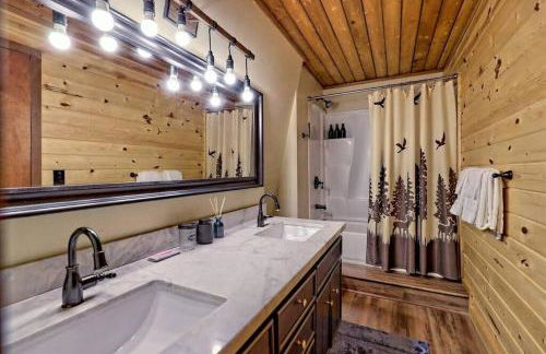 Near Downtown Helen - HotTub, Sauna, Game Room, Fire Pit - Foto 47