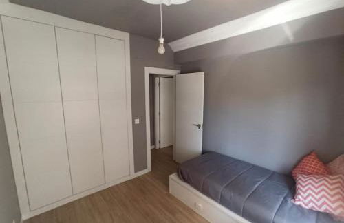 AtuaireHome En pleno centro a orillas del Río Arlanzón Burgos - Foto 4