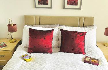Lovely 4-bed home sleeps 8 Nr Bolton Stadium & M61 - Photo 17