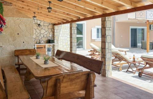 Villa Maria with Outdoor Pool - Five Bedroom Villa with Outdoor Pool - Foto 23