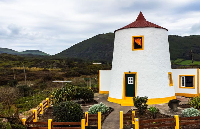 Moinho Pedra Pomes in Santa Cruz da Graciosa - Foto 1