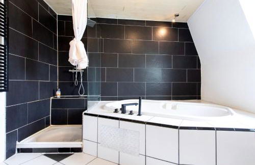 Gemütliche Unterkunft direkt im Zentrum - 10 min zum Airport Weeze - Foto 23