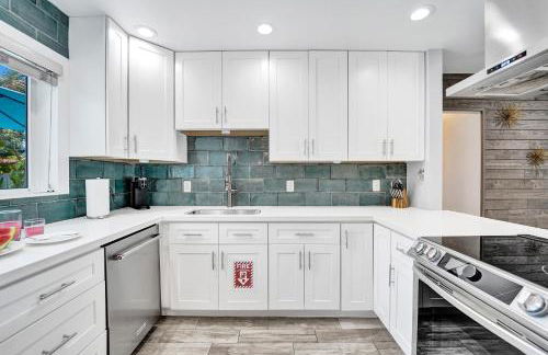 NEW! Private Oasis with Heated Pool Minutes to Wilton Dr and the Beach - Photo 22