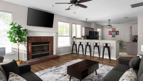 Hidden Gems with Pool and Game room - Foto 3