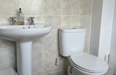 Twyngaer, a spacious 3 bedroom bungalow sleeps 5 - Photo 20