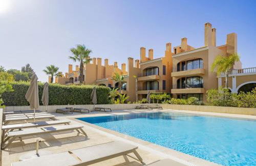 Apartamento T2 renovado no Vila Sol com piscina - Foto 3