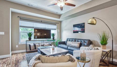 2 Bedroom townhome, super close to downtown FC! - Foto 3