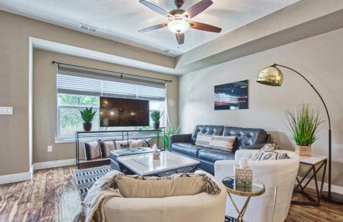 2 Bedroom townhome, super close to downtown FC! - Foto 3