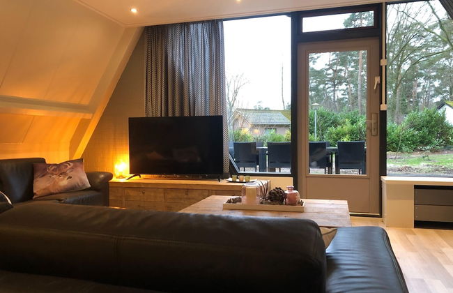 Bungalow in Limburg Near Nature Reserves - Photo 12