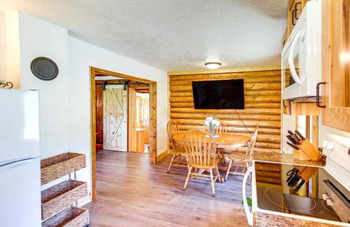 Remote Custer Cabin with Fire Pit and Near State Park! - Foto 10