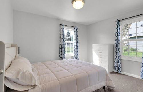 Spacious 3-Bedroom Near Campus - Photo 22