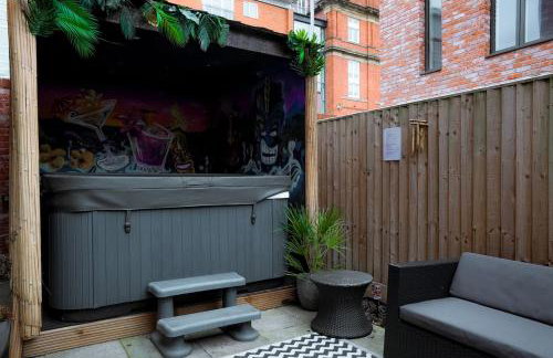 Sleek 4BR Townhouse - Rooftop - Hot Tub - Foto 25