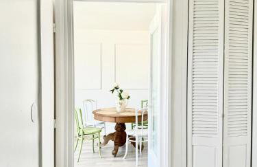 Chez Grand-Mère Elegant Vintage Apartment with Free Parking - Foto 4