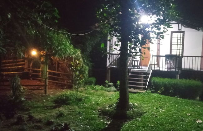 Family Villa is a hut Style Accommodation - Foto 7