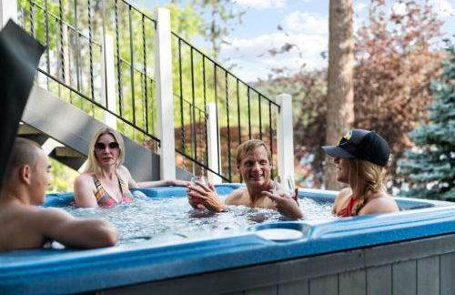 Luxe Lake Home Reflect Recharge and Reconnect - Foto 72