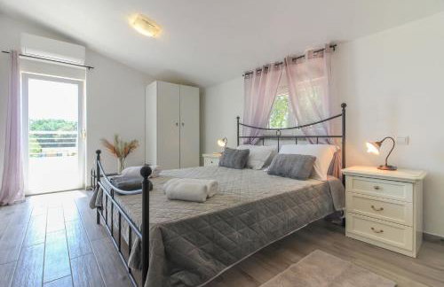 Wonderful villa wit pool surrounded by nature, high level of privacy a few minutes to the beach and town center by car by WiiBuk - Foto 20