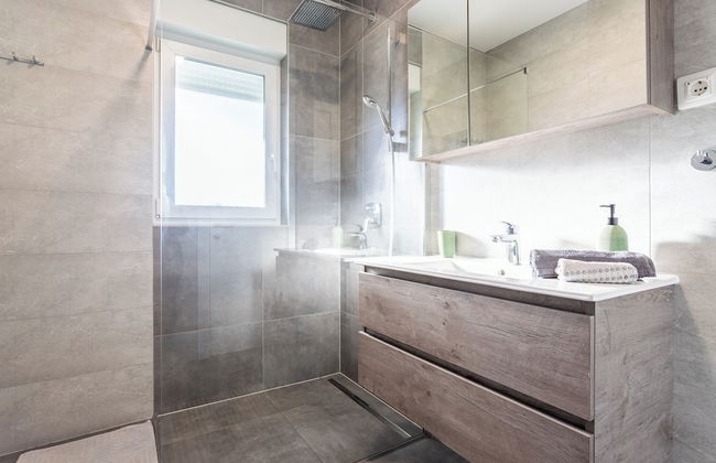 Luxury Modern Penthouse w Jacuzzi & Huge Terrace - Foto 18