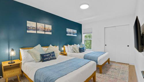 Stylish Phoenix Townhome - Foosball Table, Laundry, Parking! - Foto 5