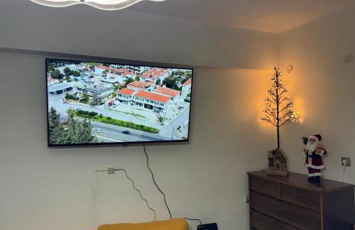 Το σπίτι της πλατείας - Photo 9