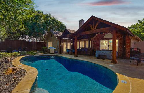 5BD 2BA w Backyard Oasis Pool Jacuzzi Firepit - Foto 37