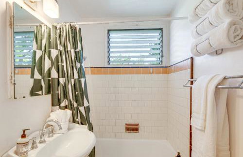 2 Mi to Griffith Park Chic Home with Private Patio - Foto 17