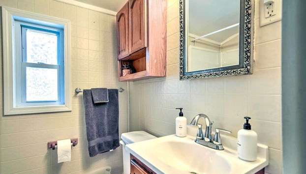 Eastlake Vacation Rental Near Lake Erie - Foto 5, Interni