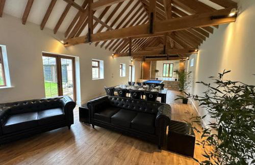 character filled barn renovation - Foto 28