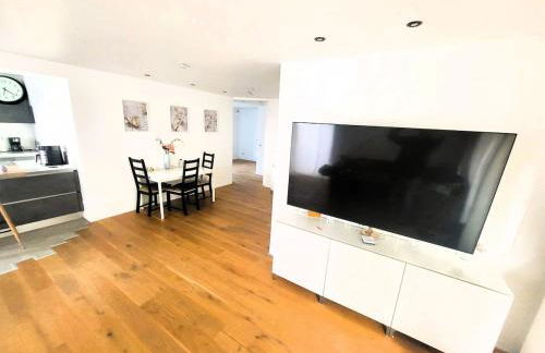 hhybshjgshsjd jehehei - Foto 1