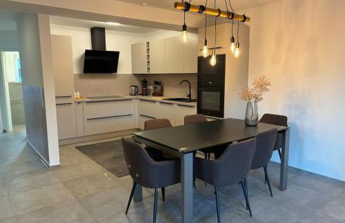 Ruhige Maisonette im Grünen - Foto 1