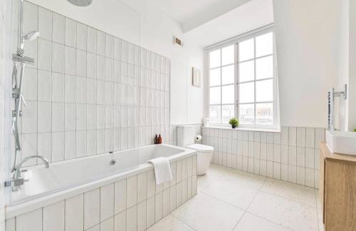 Light and Airy Central London Apartment - Foto 21