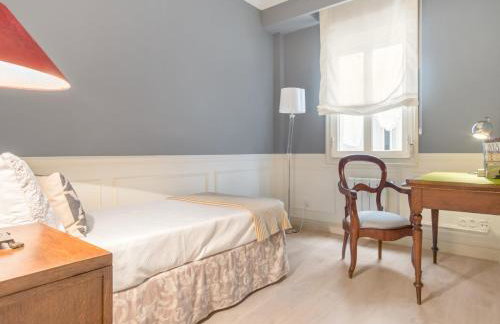 Elegant 3-Bedroom Apartment in Exclusive Barrio Salamanca Stylish & Spacious - Photo 13