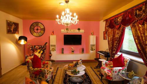 Stilvolles und Kunstvolles Retreat Apartment mit 400qm Garten & Massage und Ayurveda - Foto 3