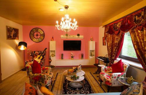 Stilvolles und Kunstvolles Retreat Apartment mit 400qm Garten & Massage und Ayurveda - Foto 3