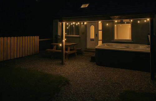 Forest View Cottage - Private Hot Tub - Foto 12