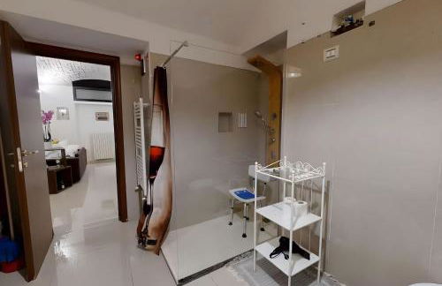 The Wine Cave - Via M Gioia, 47 - Huge Elegant 110 sqm Peaceful Retreat in Milan, 2 bedrooms, 8 minutes walking from Central Station, Milan - Foto 24