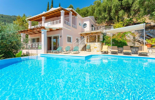 Villa Petros Large Private Pool Walk to Beach Sea Views A C Wifi Car Not Required - 180 - Foto 1
