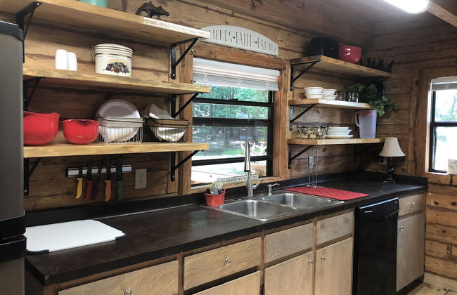 Cora's Cabins - Photo 67