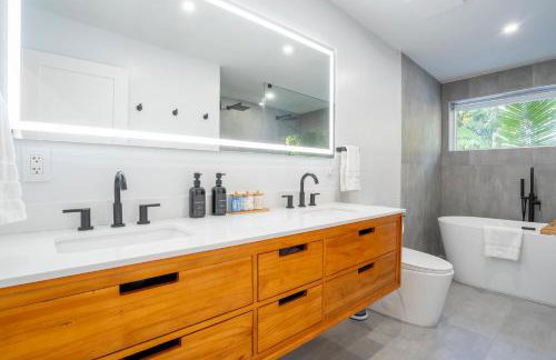 5BR HotTubPoolTableMiniGolf 7 min to Wynwood - Foto 28