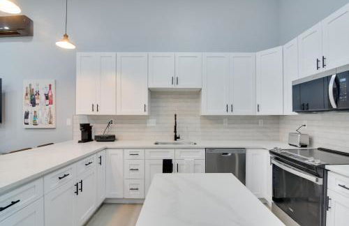 Steps to Casinos and Shuttle! Central City Home Base - Foto 9