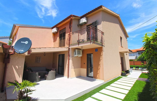 Apartment 843 - Photo 49